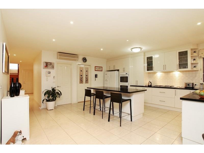 12 Blyth Street, Altona VIC 3018