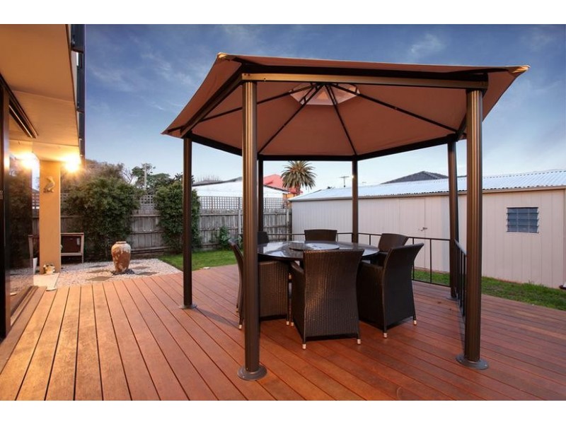 12 Blyth Street, Altona VIC 3018