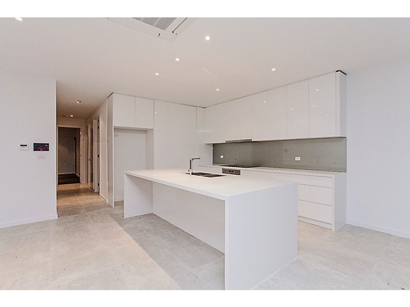 3/99 Pier Street, Altona VIC 3018