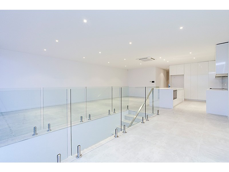 3/99 Pier Street, Altona VIC 3018