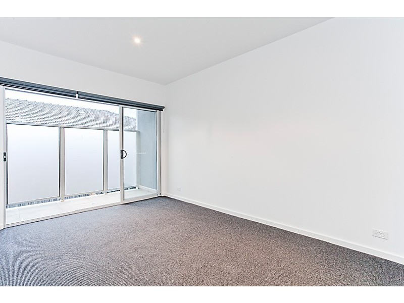 3/99 Pier Street, Altona VIC 3018