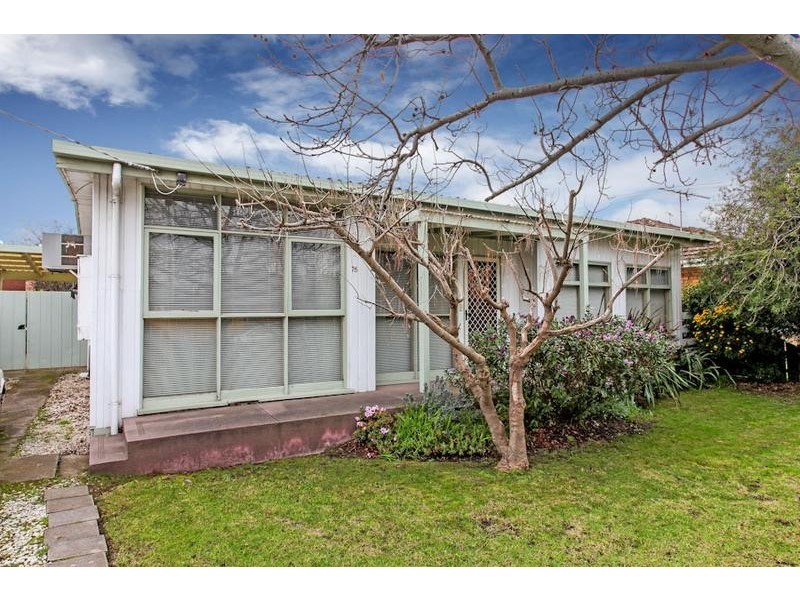 76 Cyclamen Avenue, Altona North VIC 3025