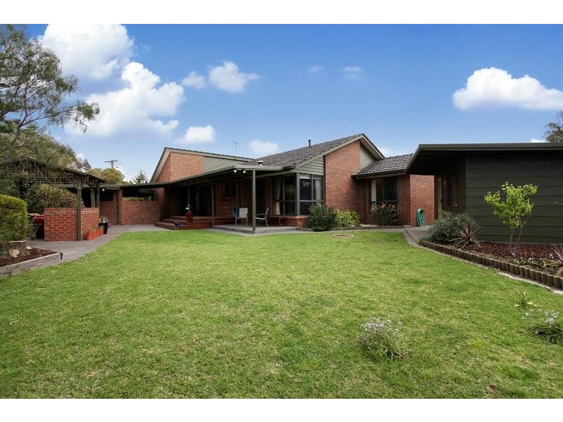 5 Cedar Court, Altona Meadows VIC 3028