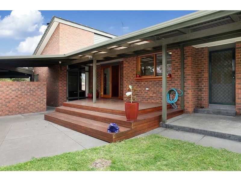 5 Cedar Court, Altona Meadows VIC 3028