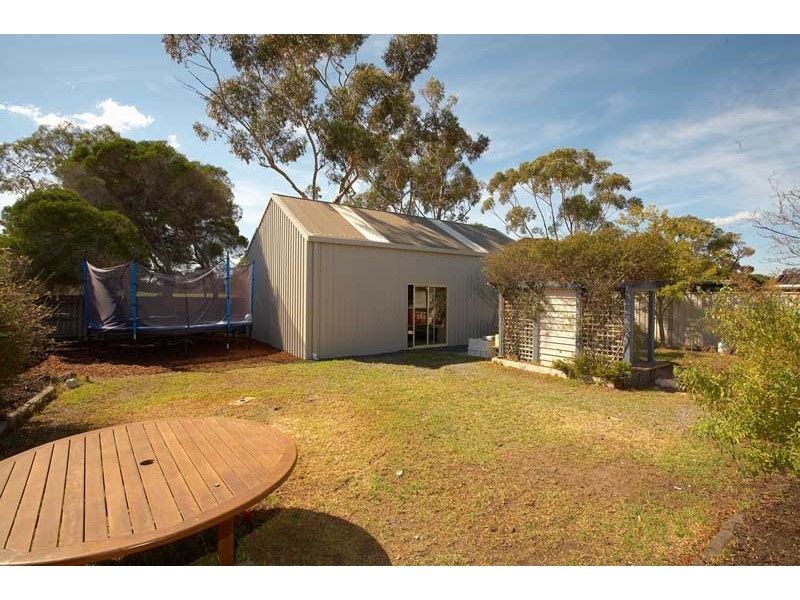 5 Stirling Avenue, Altona VIC 3018