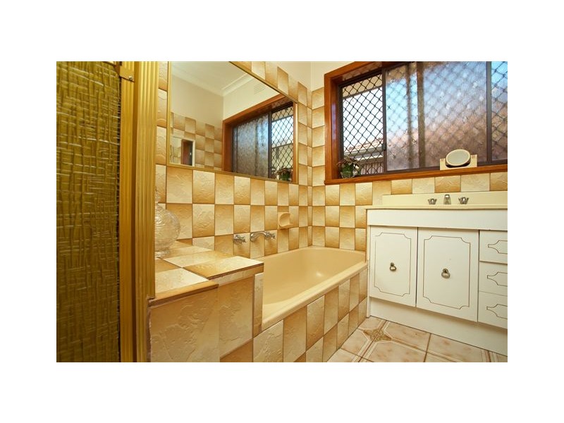 39 Irwin Avenue, Altona North VIC 3025