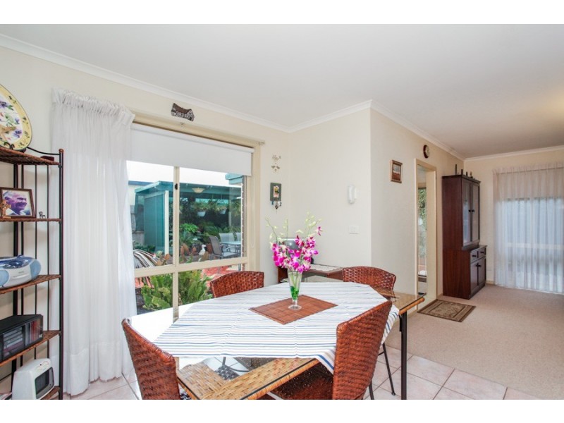 61 Linnet Street, Altona VIC 3018