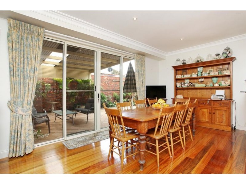 1/12 Seves Street, Altona VIC 3018