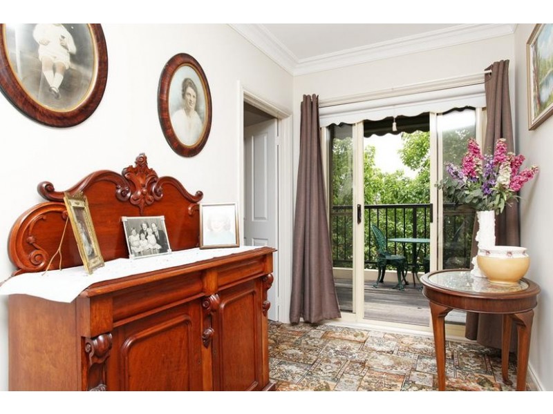 1/12 Seves Street, Altona VIC 3018