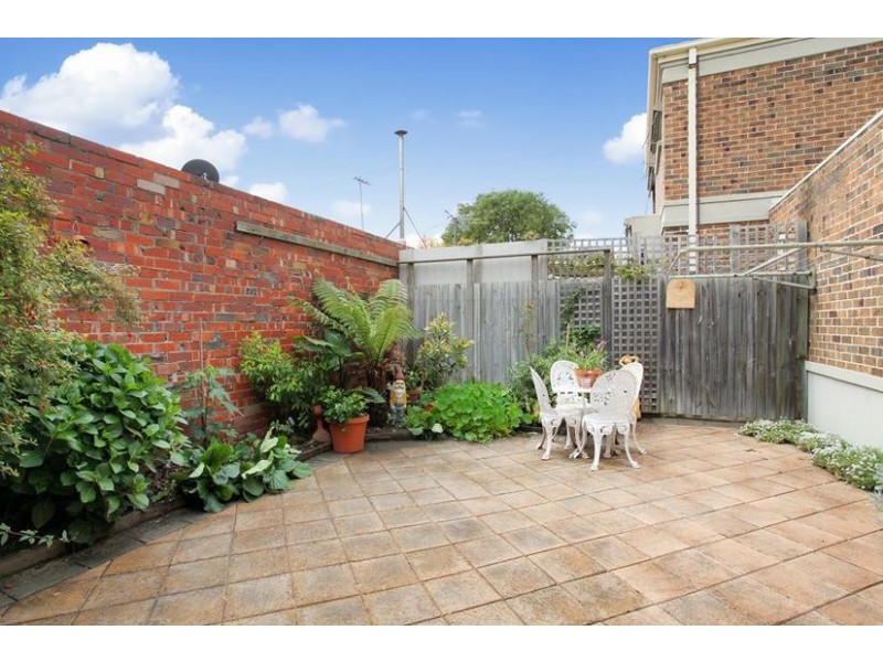 1/12 Seves Street, Altona VIC 3018