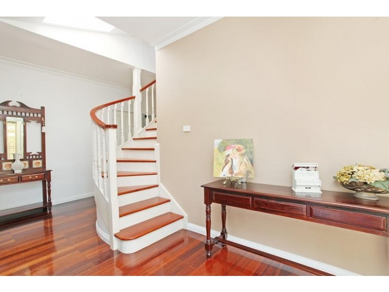 15 Myrtle Grove, Altona VIC 3018