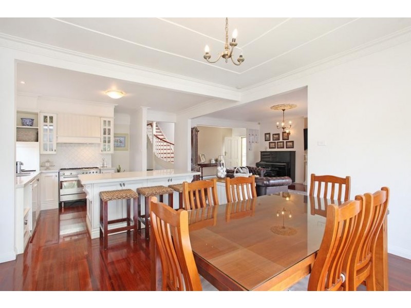 15 Myrtle Grove, Altona VIC 3018