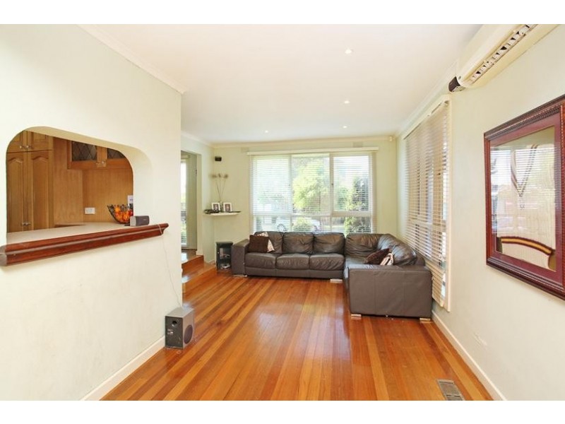 15 Bell Avenue, Altona VIC 3018