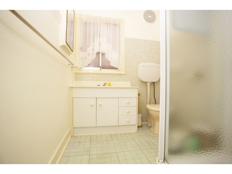 35 Blyth Street, Altona VIC 3018