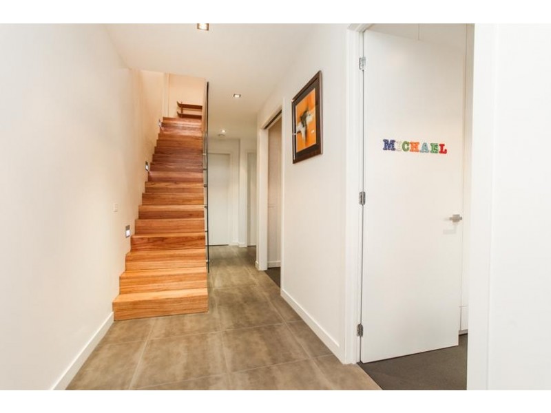 2B Garden Grove, Seaholme VIC 3018