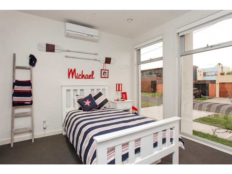 2B Garden Grove, Seaholme VIC 3018