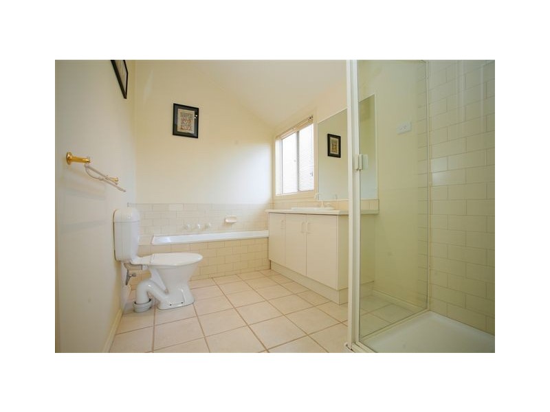 4/212 Queen Street, Altona VIC 3018