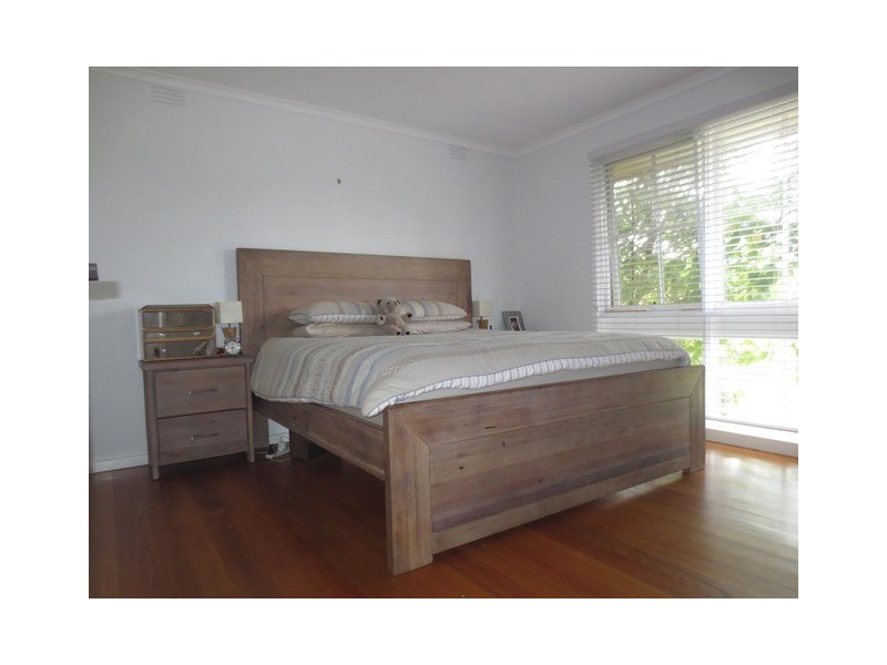 24 Lugg Street, Altona VIC 3018