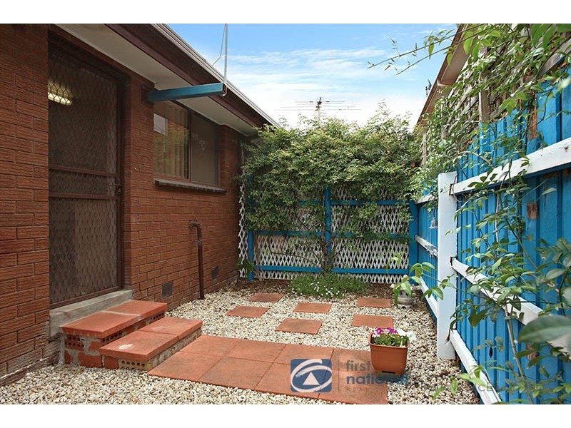 2/7 Hancock Street, Altona VIC 3018