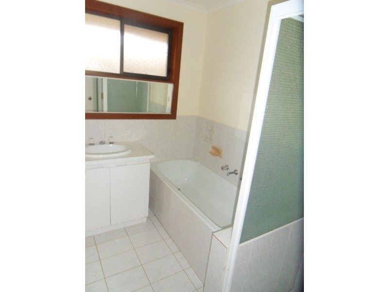 319 Victoria Street, Altona Meadows VIC 3028