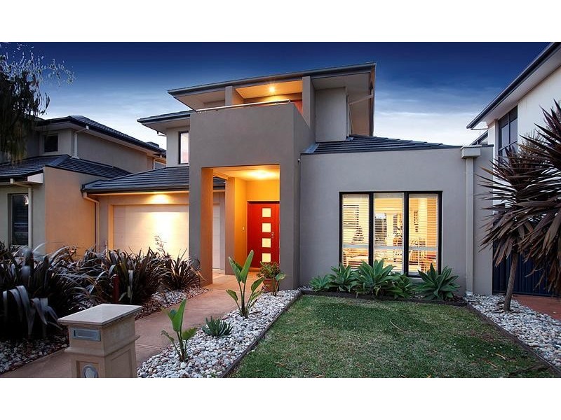 7 Robson Street, Sanctuary Lakes VIC 3030