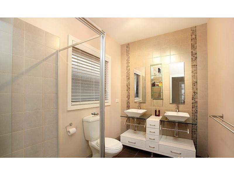 7 Robson Street, Sanctuary Lakes VIC 3030