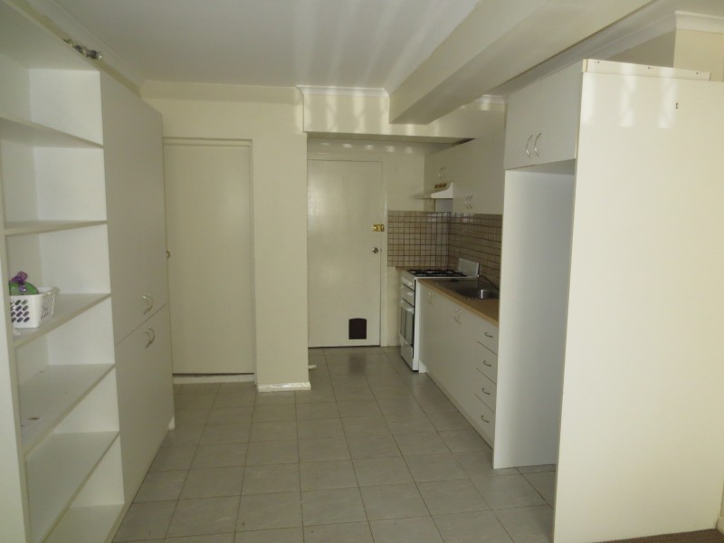 8/70 Queen Street, Altona VIC 3018