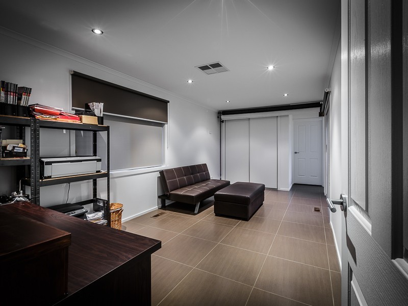 14 Polly Woodside Drive, Altona Meadows VIC 3028