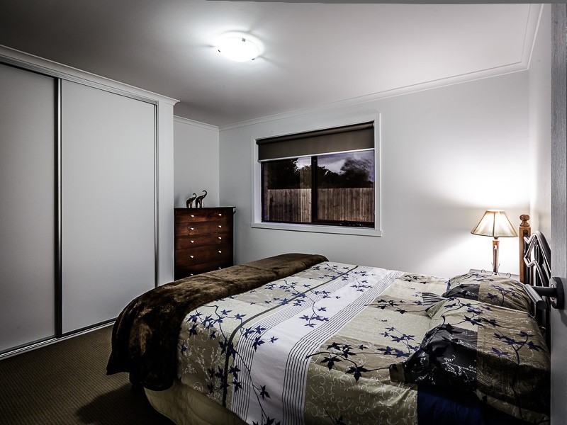 14 Polly Woodside Drive, Altona Meadows VIC 3028