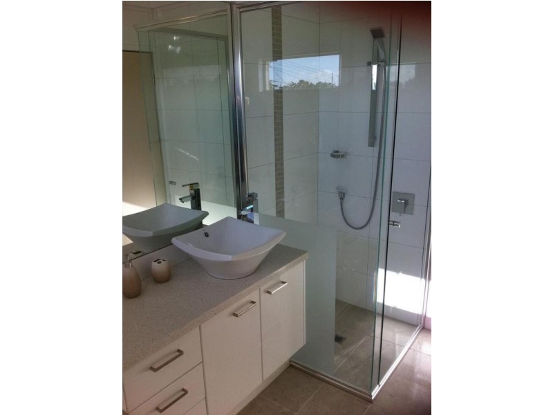 42A Davies Street, Altona VIC 3018