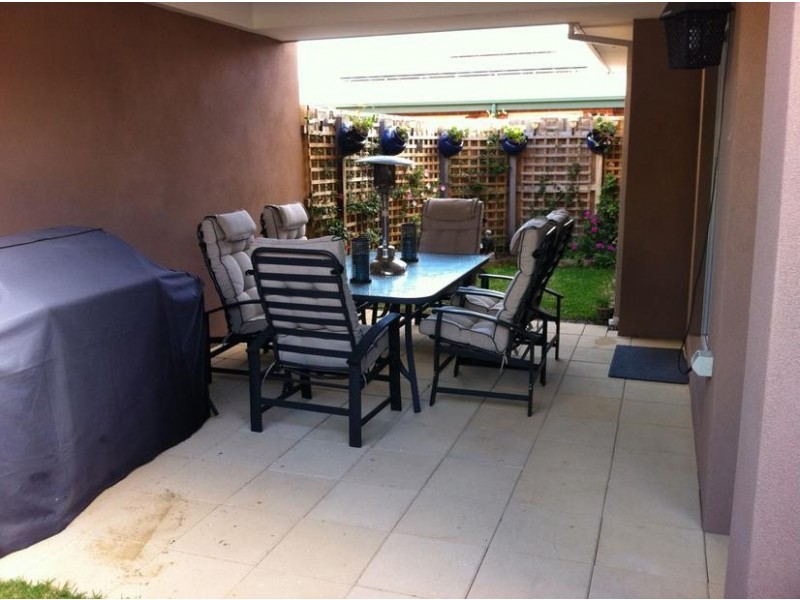 42A Davies Street, Altona VIC 3018