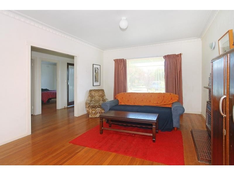 17 Chifley Avenue, Altona VIC 3018