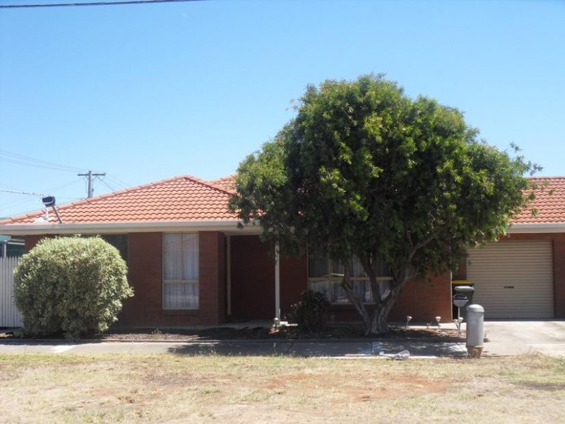 1/37 Balaclava Avenue, Altona Meadows VIC 3028