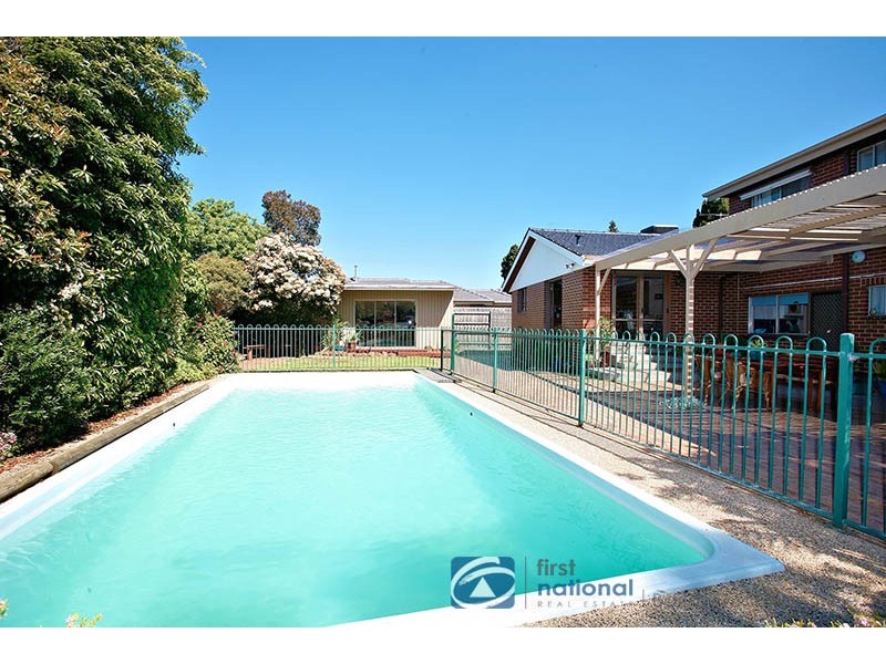 44 Bell Avenue, Altona VIC 3018