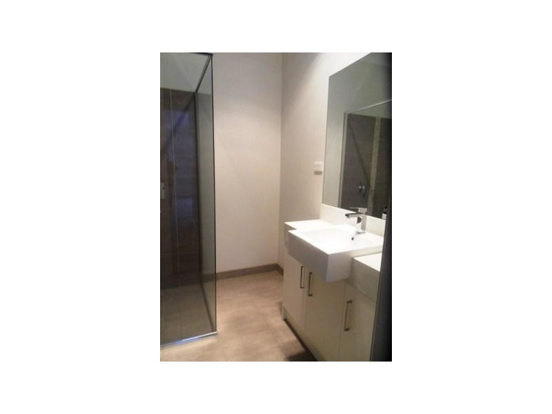 1/15 Edwards Avenue, Altona North VIC 3025