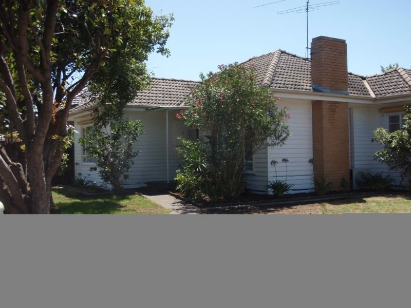 2 Karingal Street, Altona VIC 3018