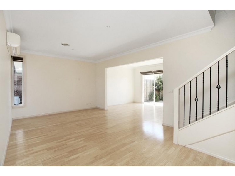 2/40 David Street, Altona VIC 3018