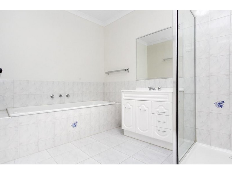 2/40 David Street, Altona VIC 3018