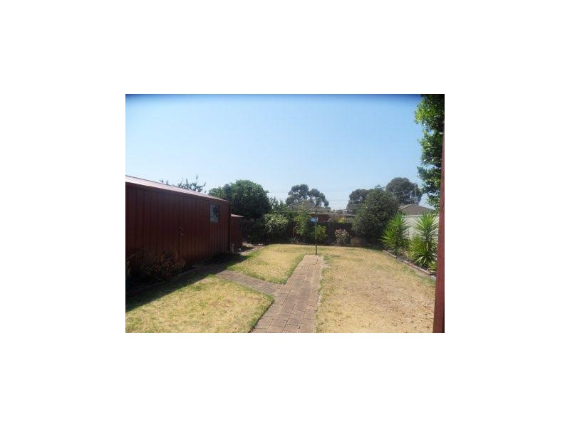 17 Hook Street, Altona Meadows VIC 3028
