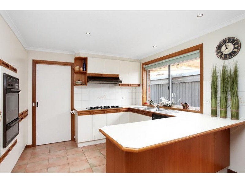 2/14 Webb Street, Altona VIC 3018