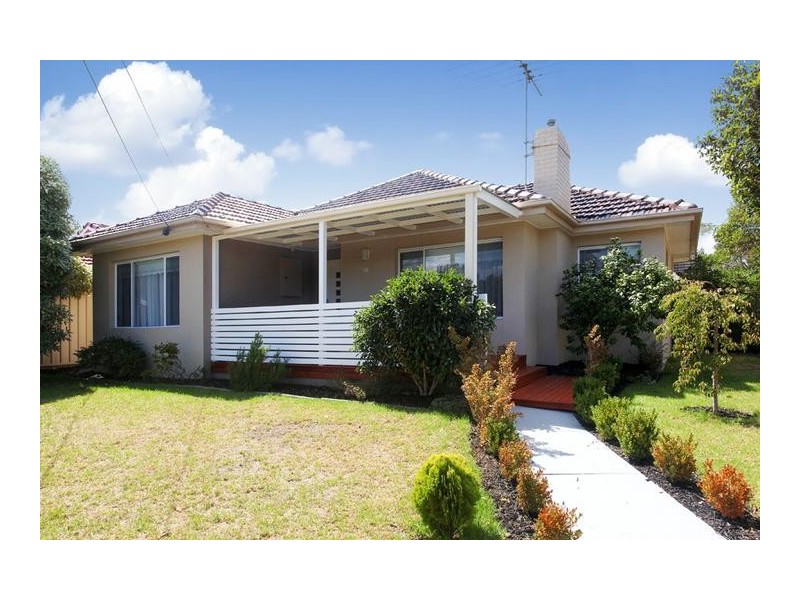 16 Karingal Street, Altona VIC 3018