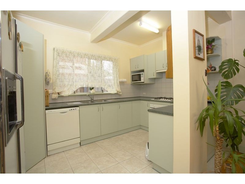 35 Blyth Street, Altona VIC 3018