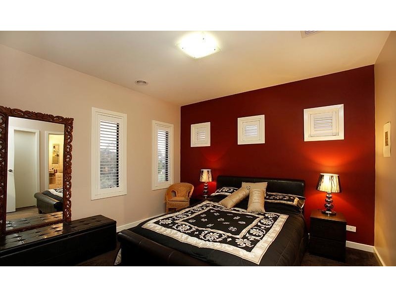 7 Robson Street, Sanctuary Lakes VIC 3030