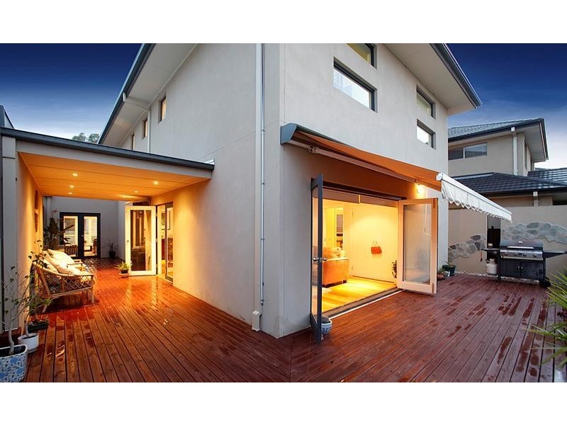 7 Robson Street, Sanctuary Lakes VIC 3030