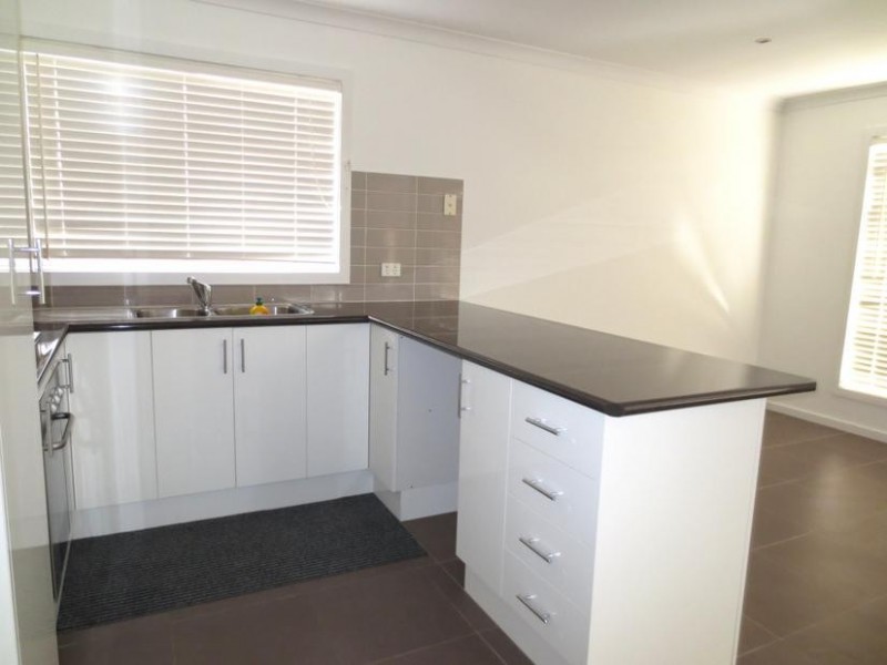 5 Breasley Parkway, Point Cook VIC 3030