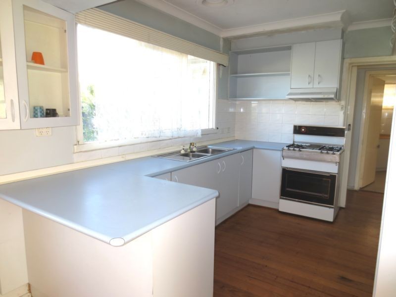 17 Fifth Avenue, Altona North VIC 3025