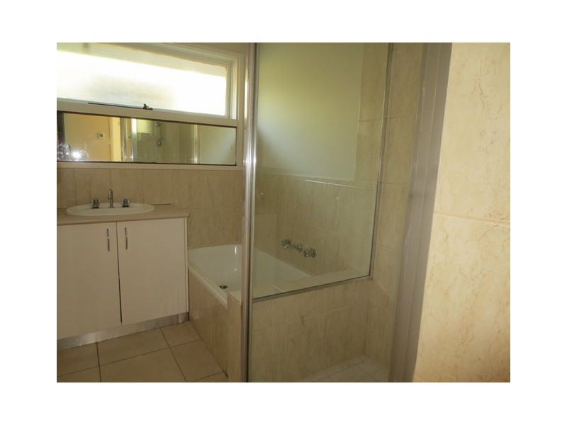 39 Powlett Street, Altona Meadows VIC 3028