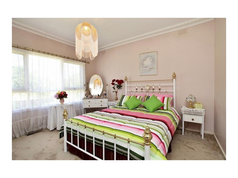 14 Finley Road, Altona VIC 3018