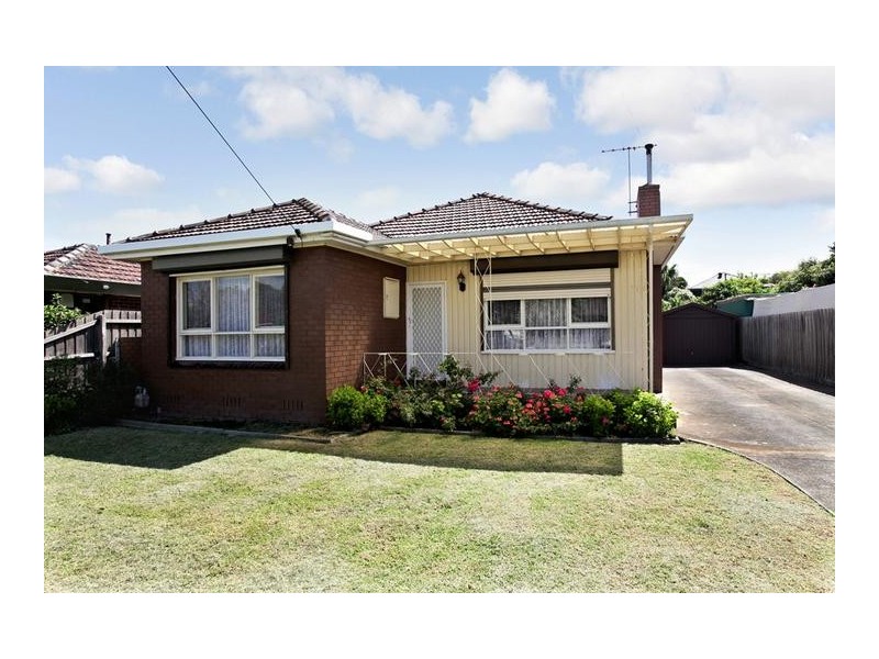 14 Finley Road, Altona VIC 3018