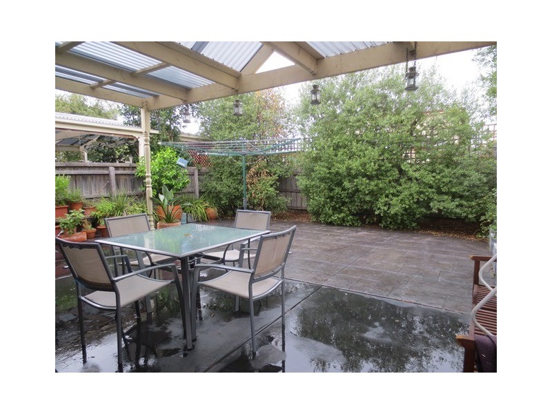 6 Gundowring Drive, Seabrook VIC 3028